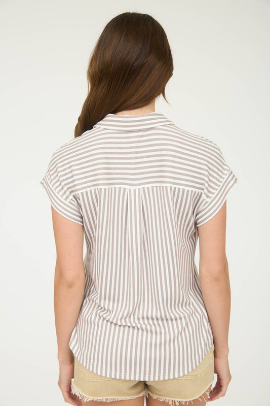 STRIPE COLLARED SHORT SLEEVE BUTTON DOWN TOP